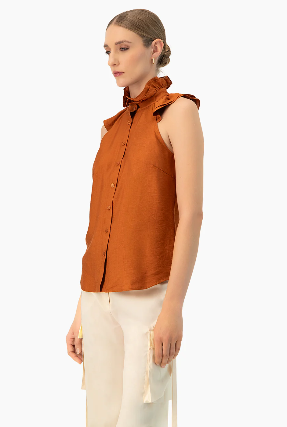 Blusa cafe de cuello alto - Image 4