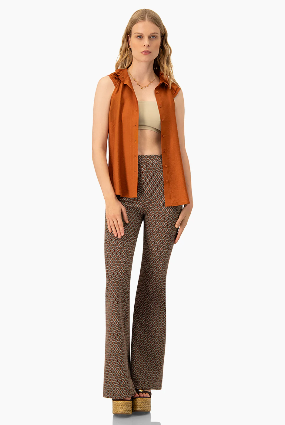 Blusa cafe de cuello alto - Image 6