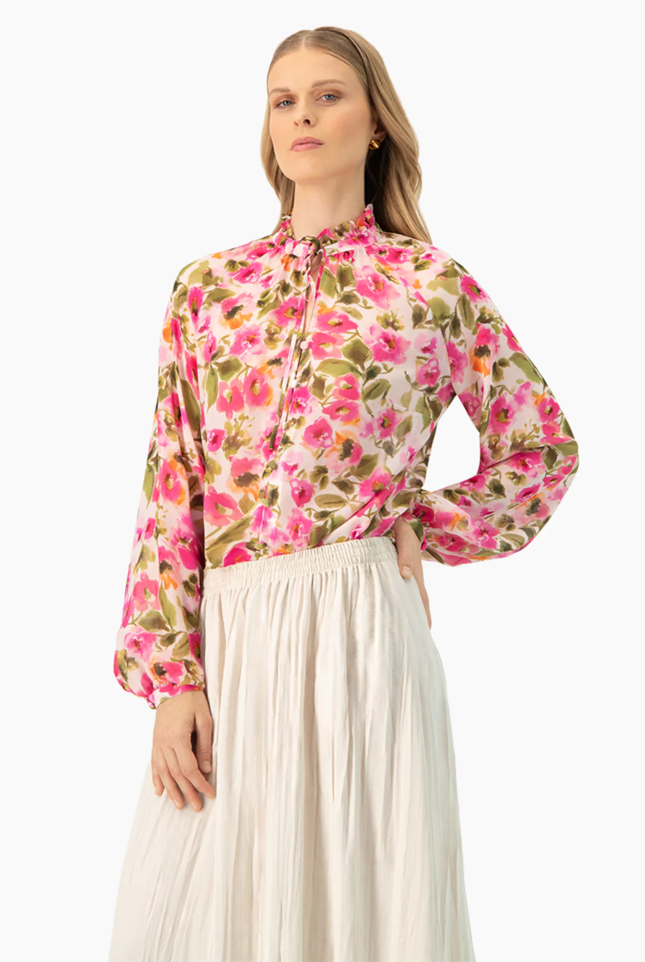 Blusa de cuello alto con cinta - Image 4