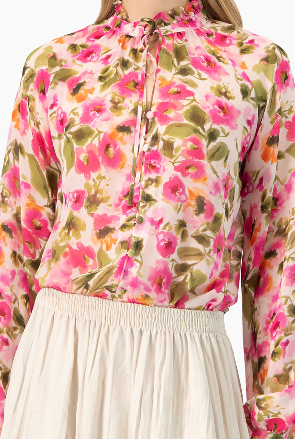 Blusa de cuello alto con cinta - Image 7