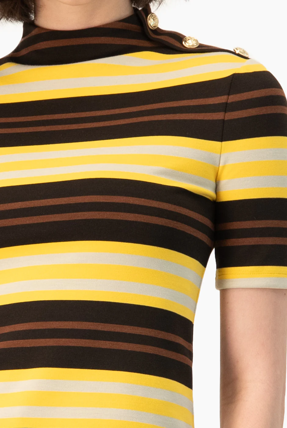 Blusa Ivonne con botones en hombro - Image 5