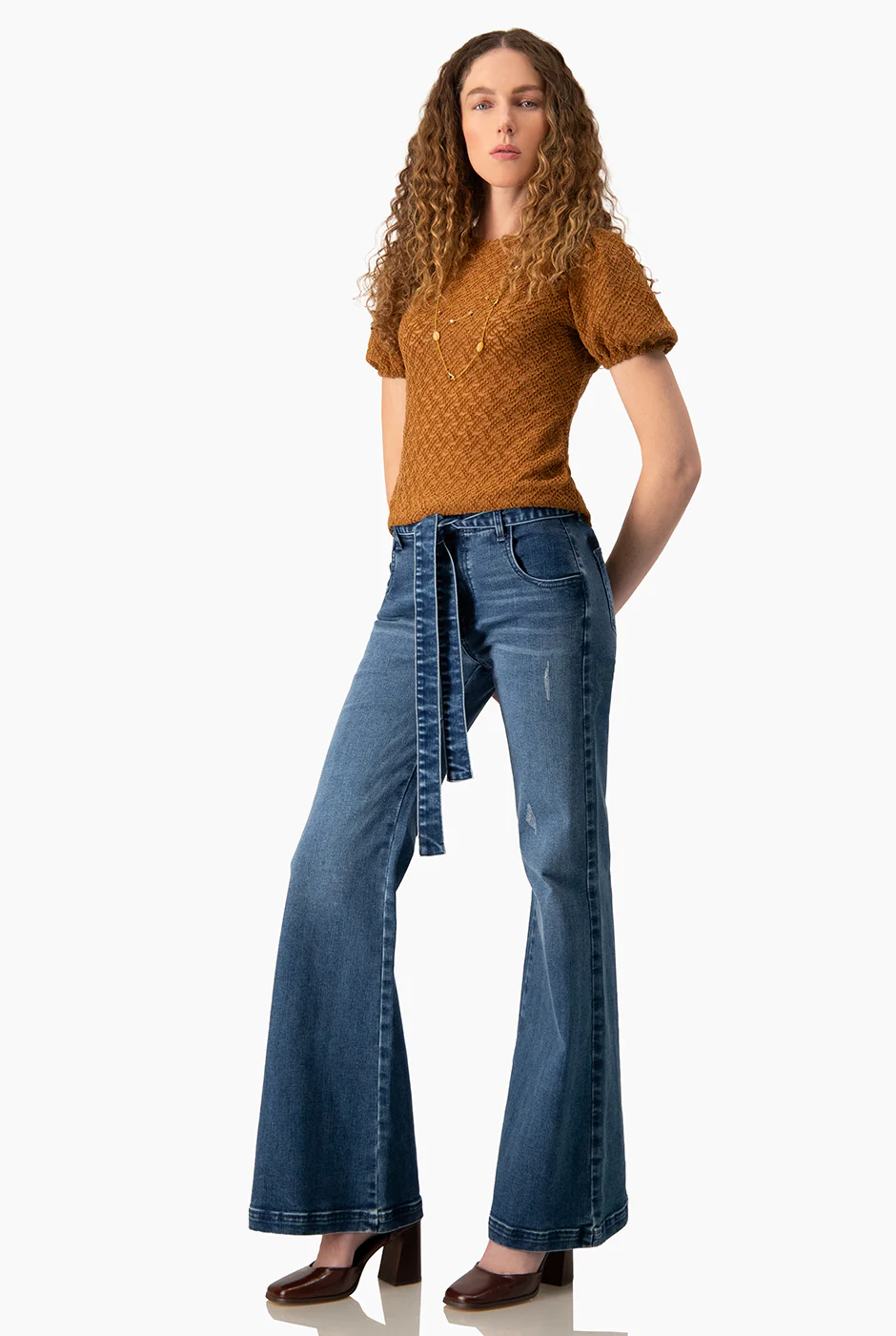 Blusa Ivonne tejida cafe - Image 5