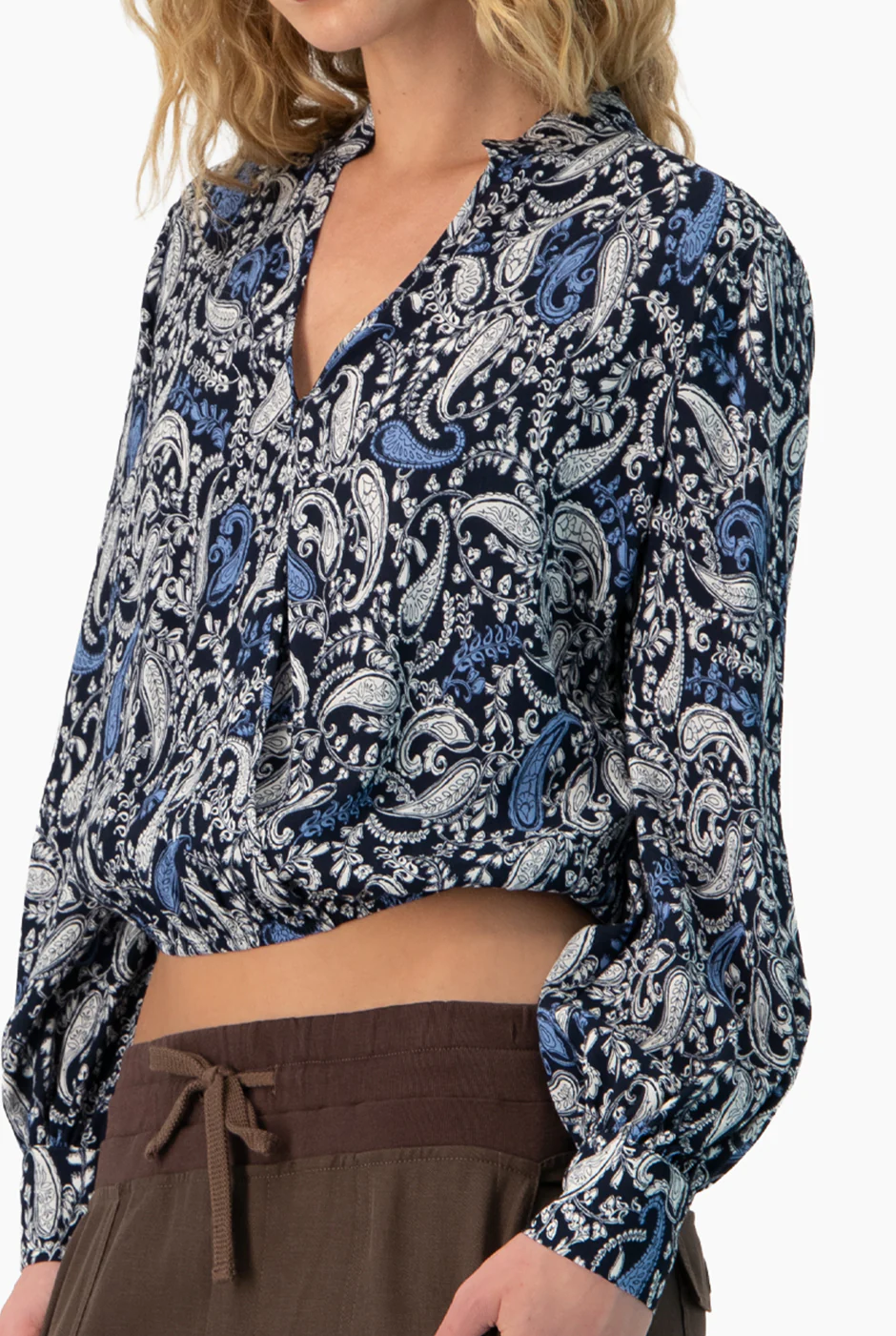 Blusa manga larga escote en V - Image 7
