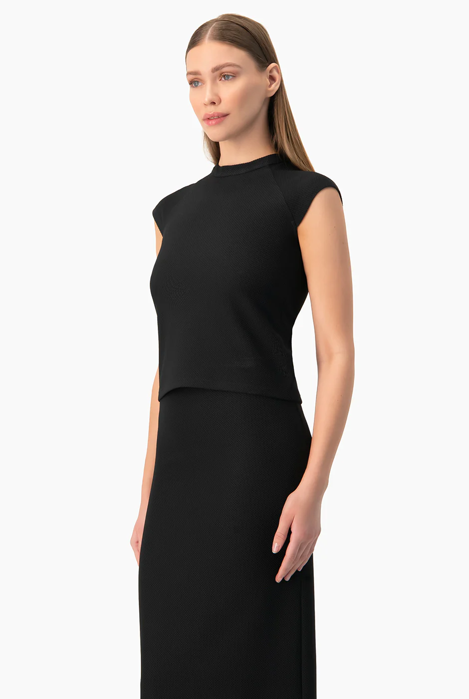 Blusa negra manga ranglan - Image 4