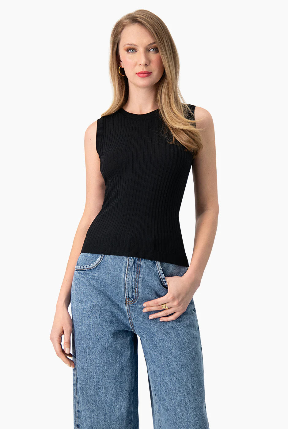 Blusa sin mangas color negro
