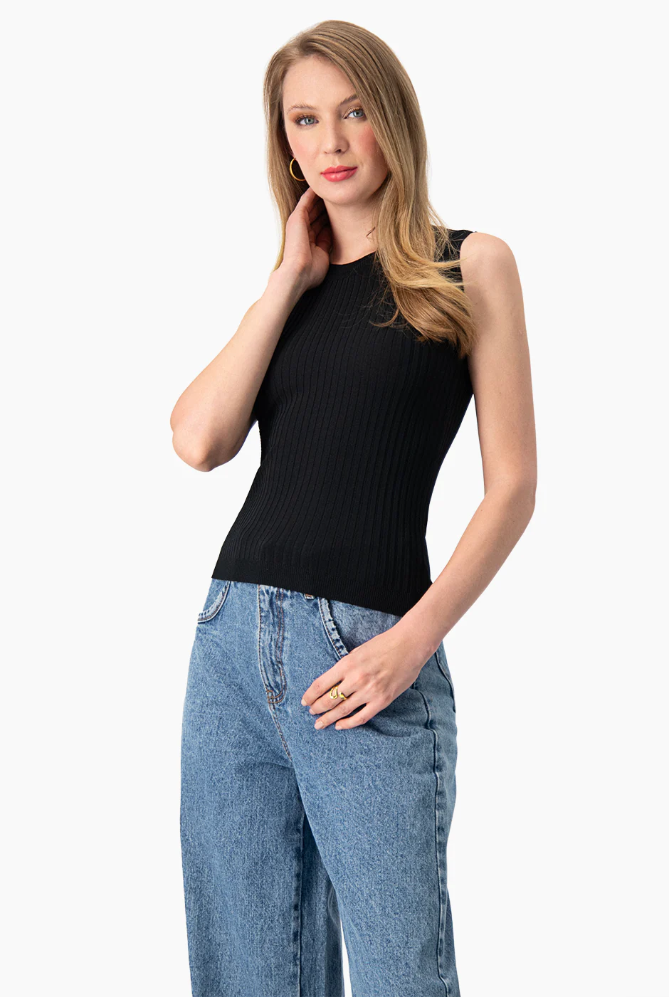 Blusa sin mangas color negro - Image 2