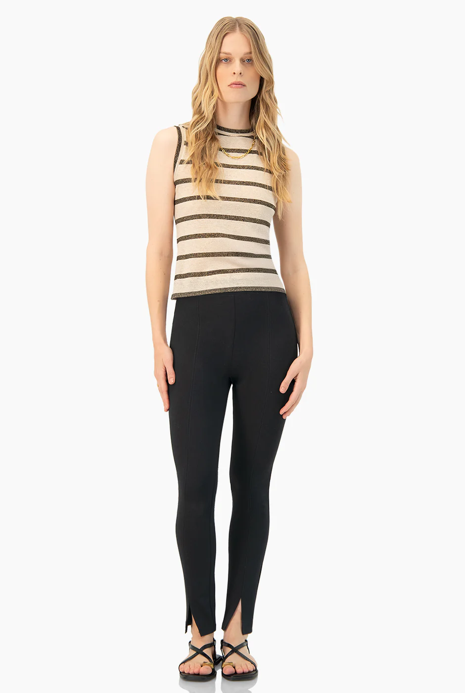 Blusa sin mangas y cuello redondo - Image 3