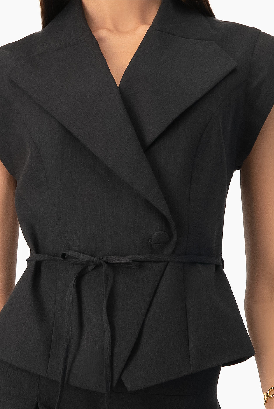 Chaleco Ivonne cruzado negro - Image 7