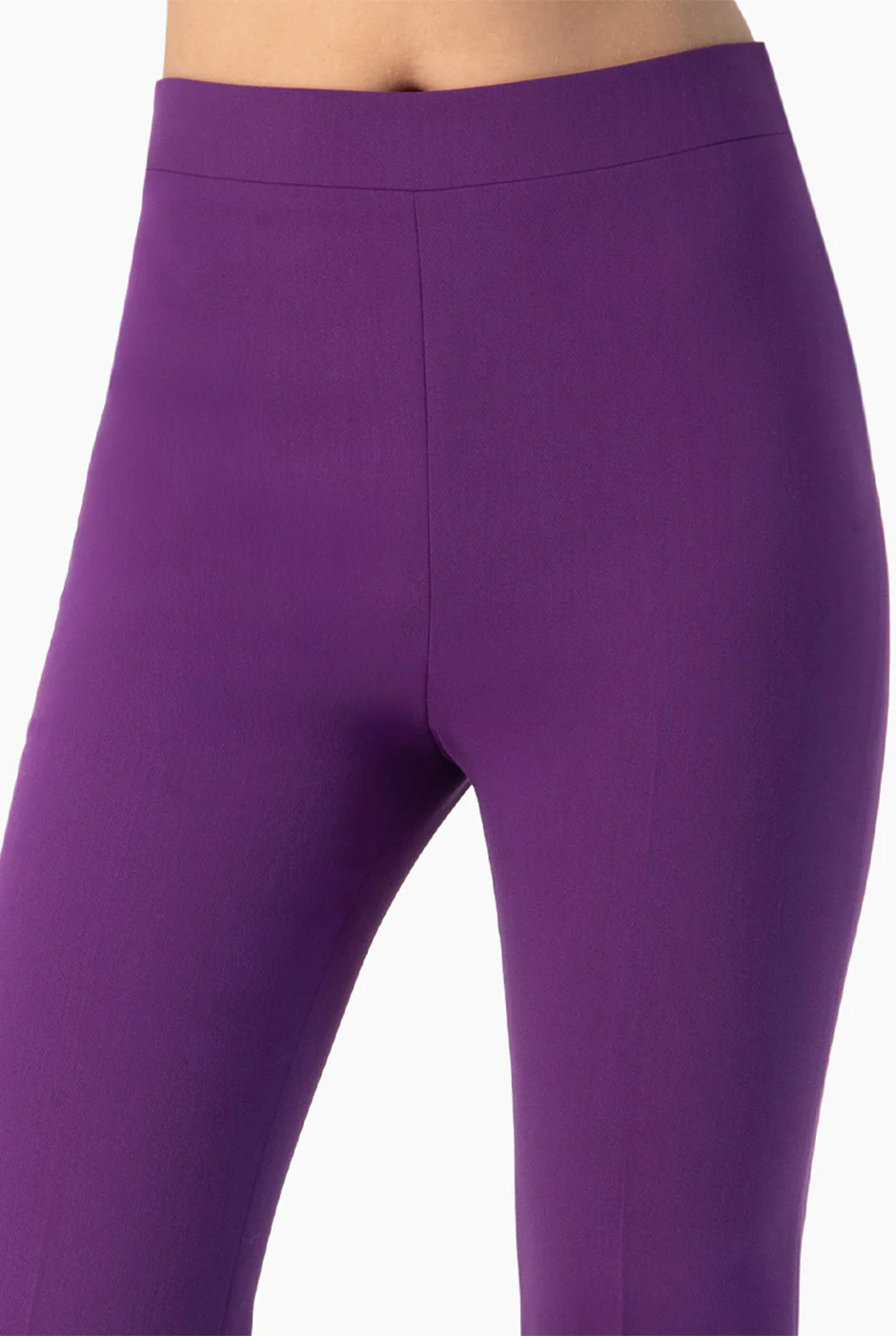 Pantalon acampanado en tono morado - Image 7