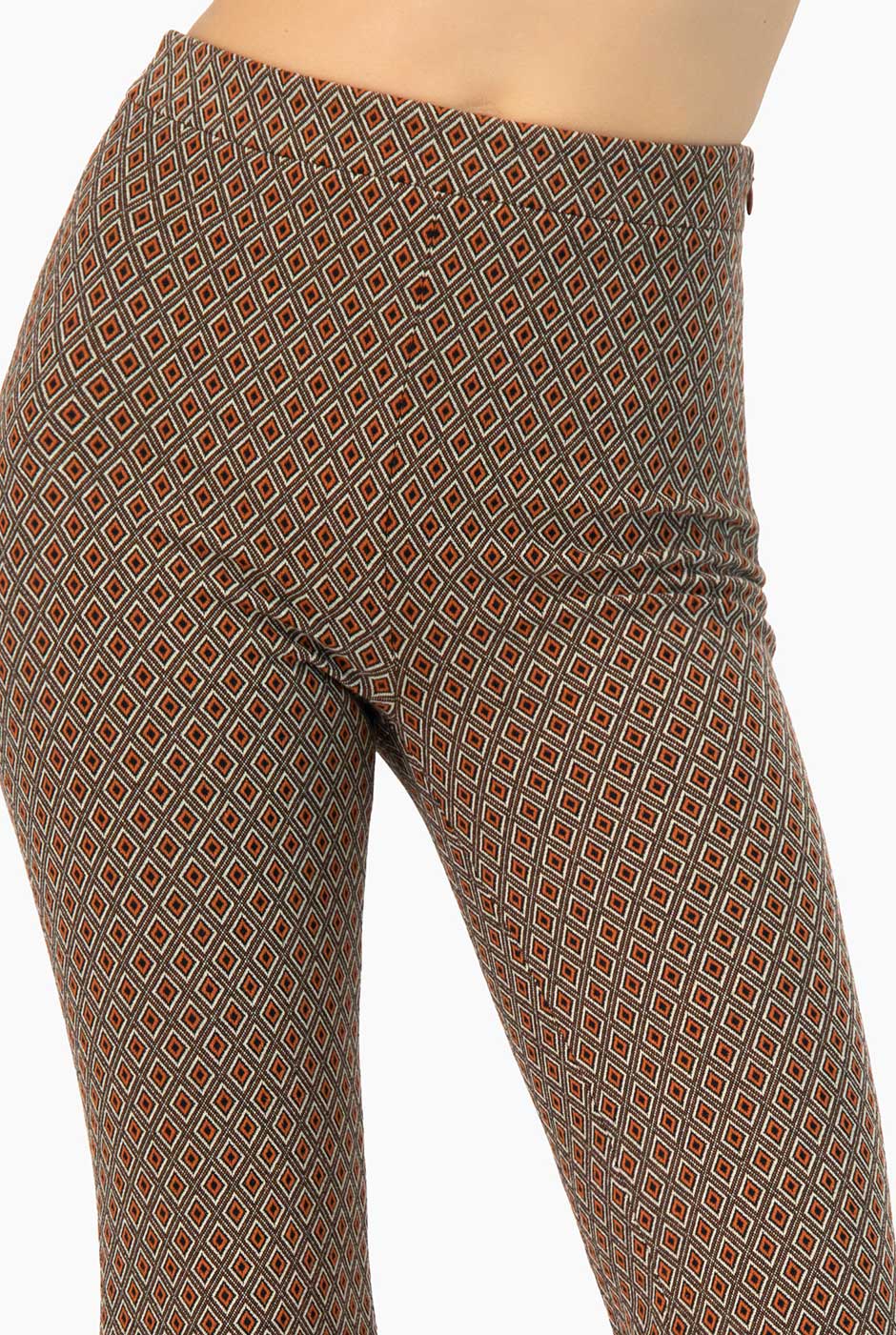 Pantalon acampanado estampado - Image 6