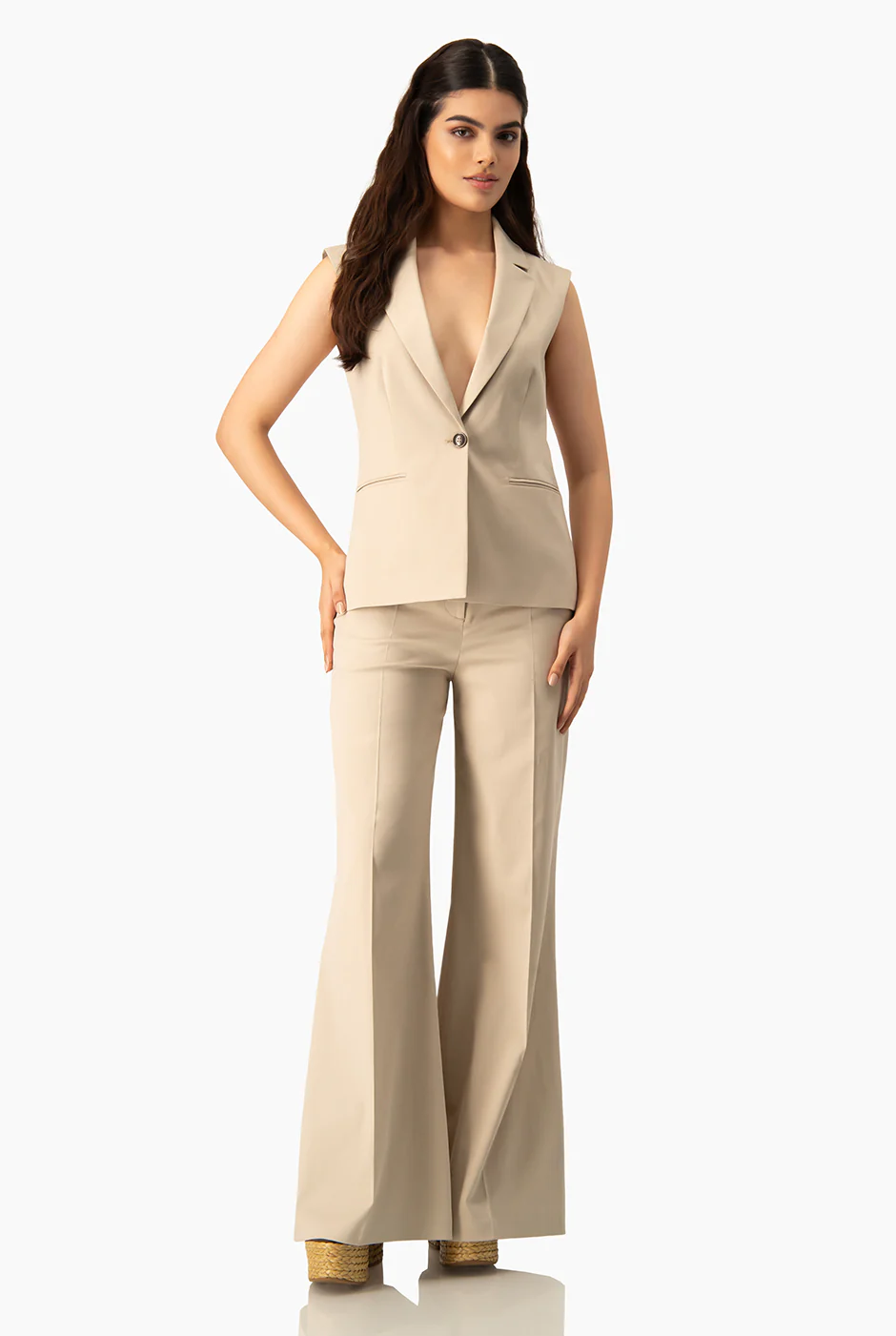 Pantalon beige de pierna ancha - Image 3