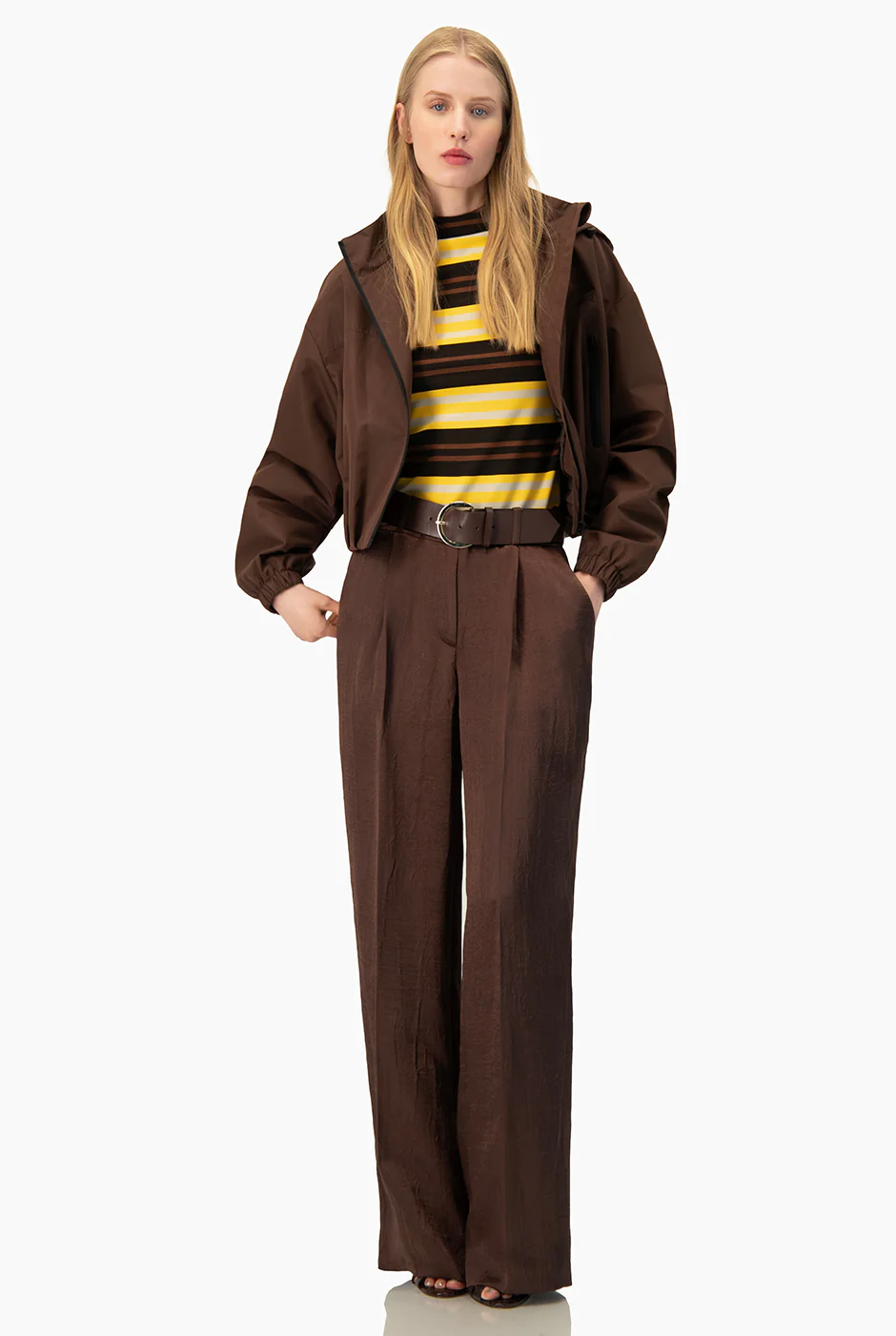 Pantalon Ivonne con pinzas - Image 5