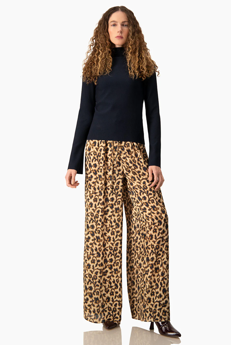 Pantalon Ivonne estampado con jareta - Image 5