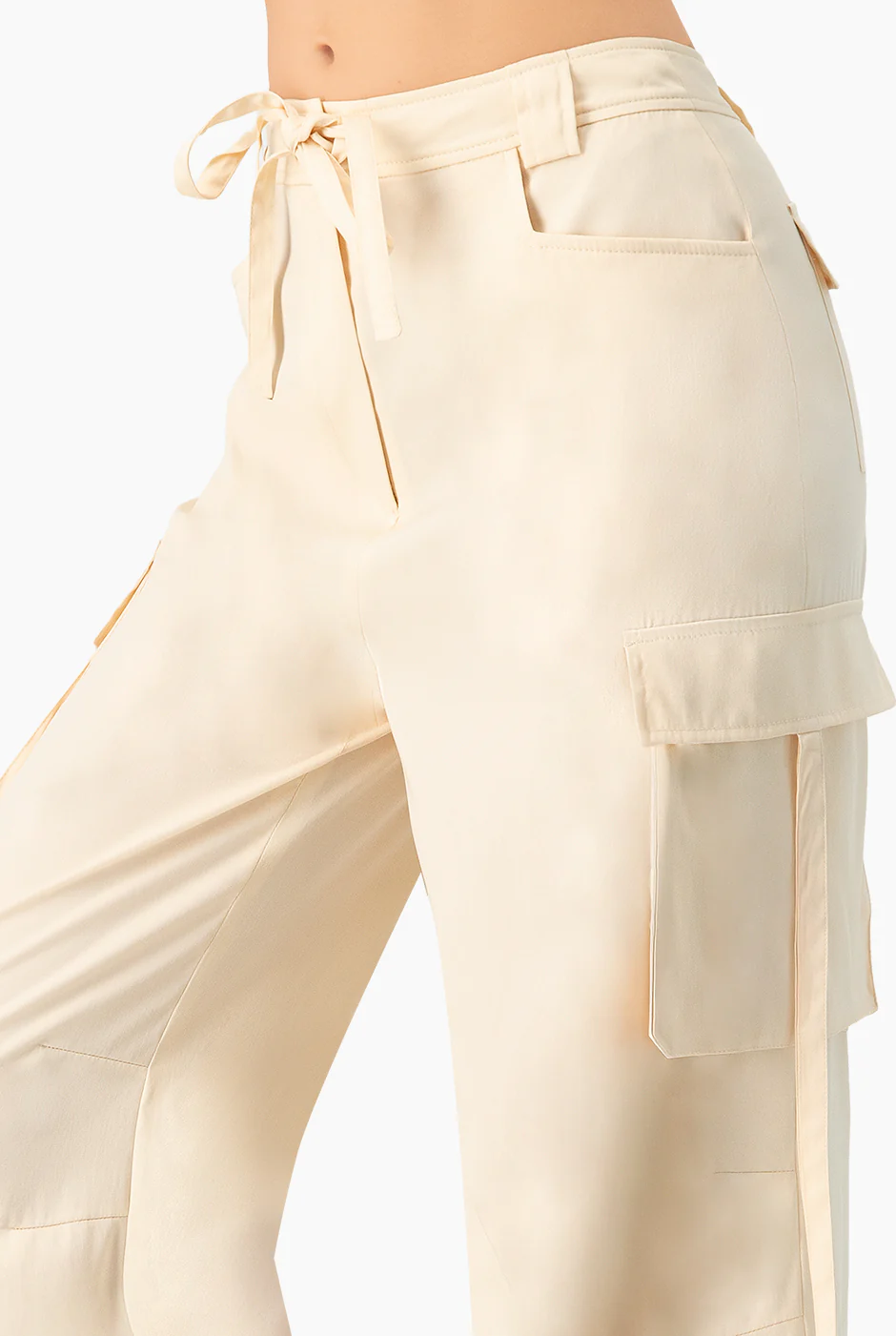 Pantalon liso cargo con cintas - Image 7