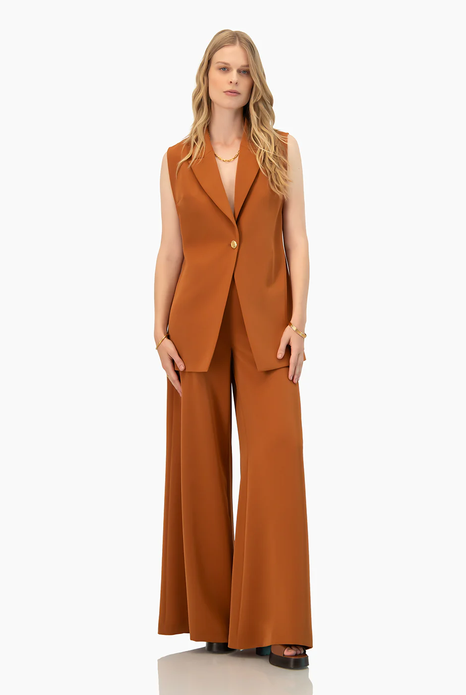 Pantalon pierna ancha sin bolsillos - Image 6