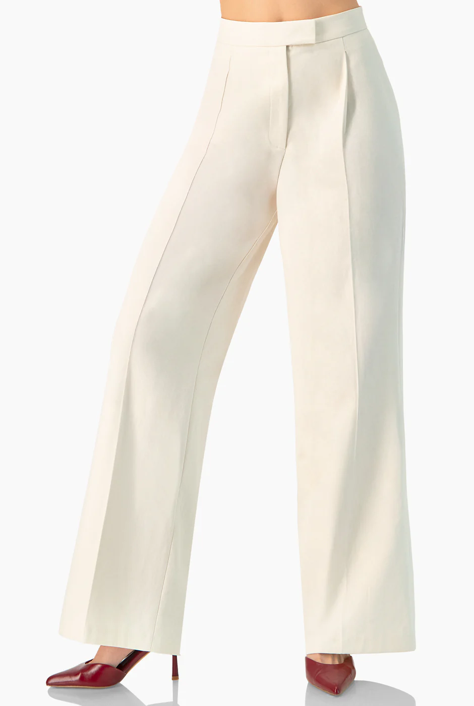 Pantalon recto en tono marfil