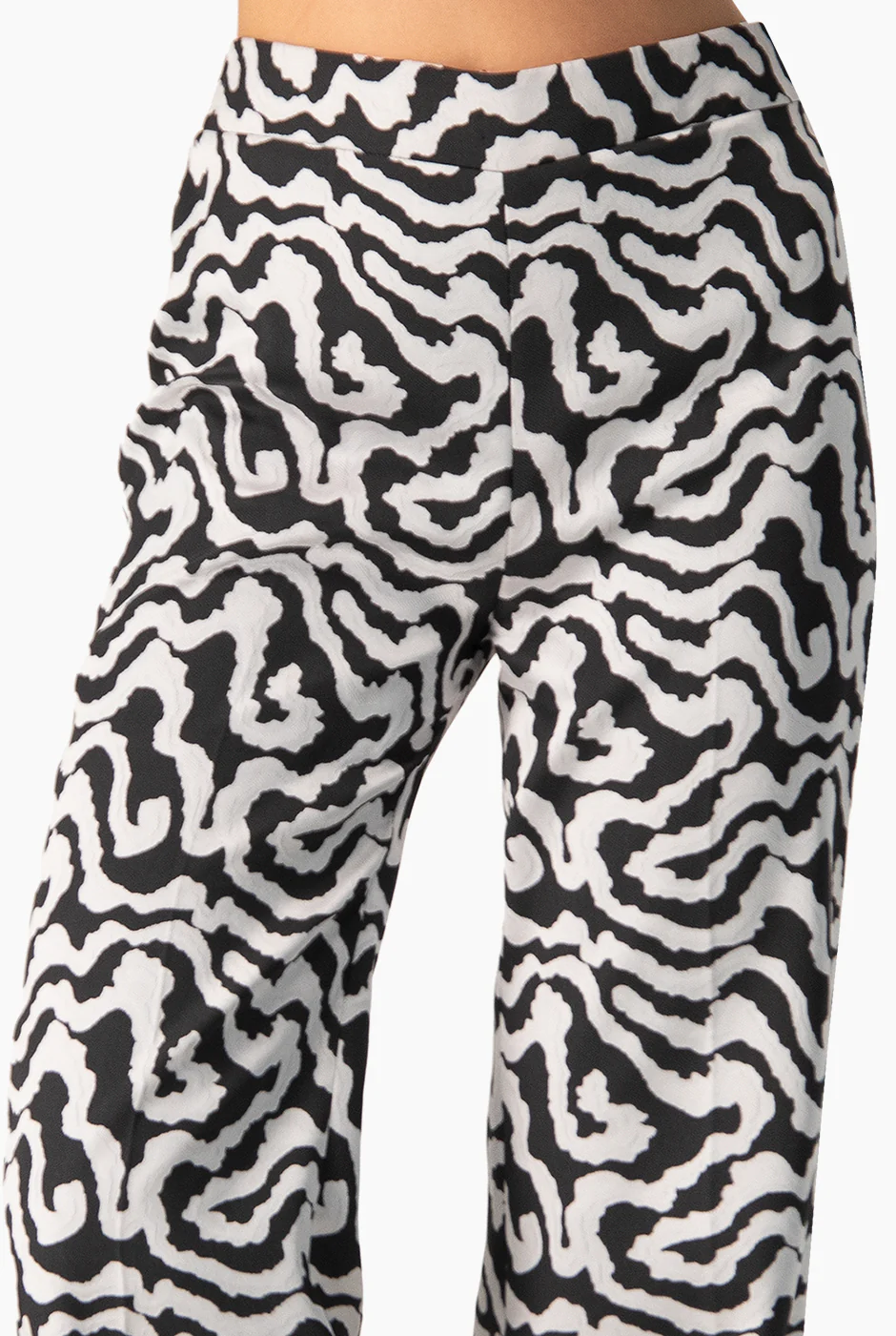 Pantalon recto y cierre en costado - Image 7