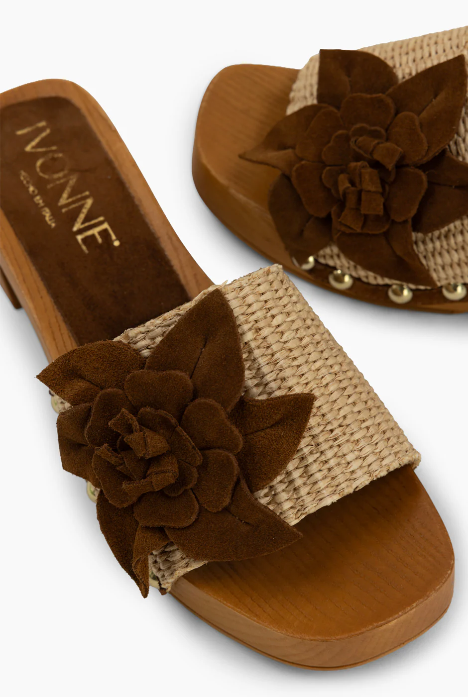 Sandalia Suede Flower - Image 4
