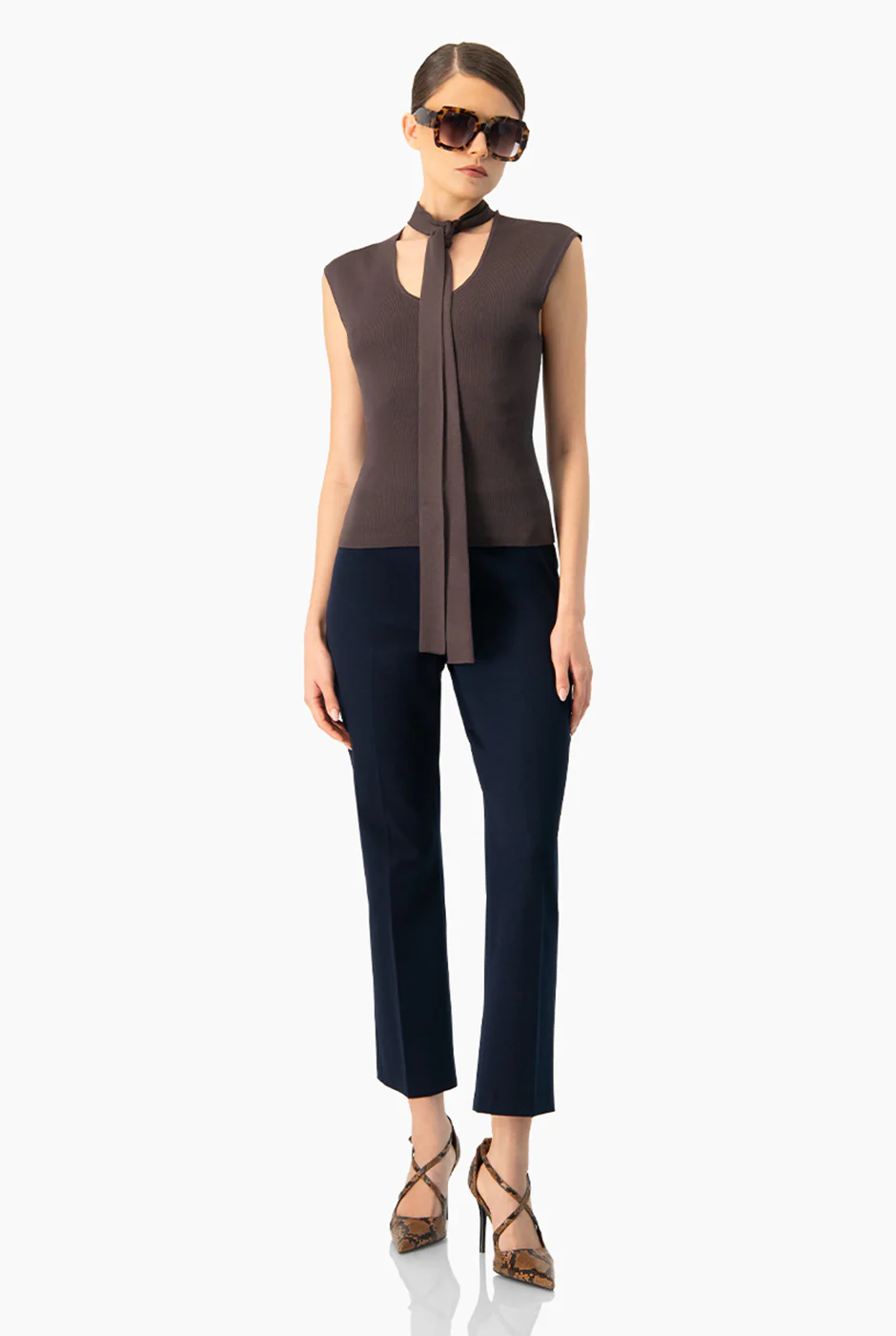 Top Brown Knot - Image 3