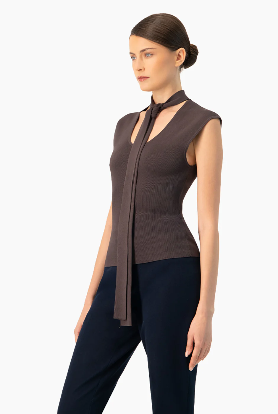 Top Brown Knot - Image 4