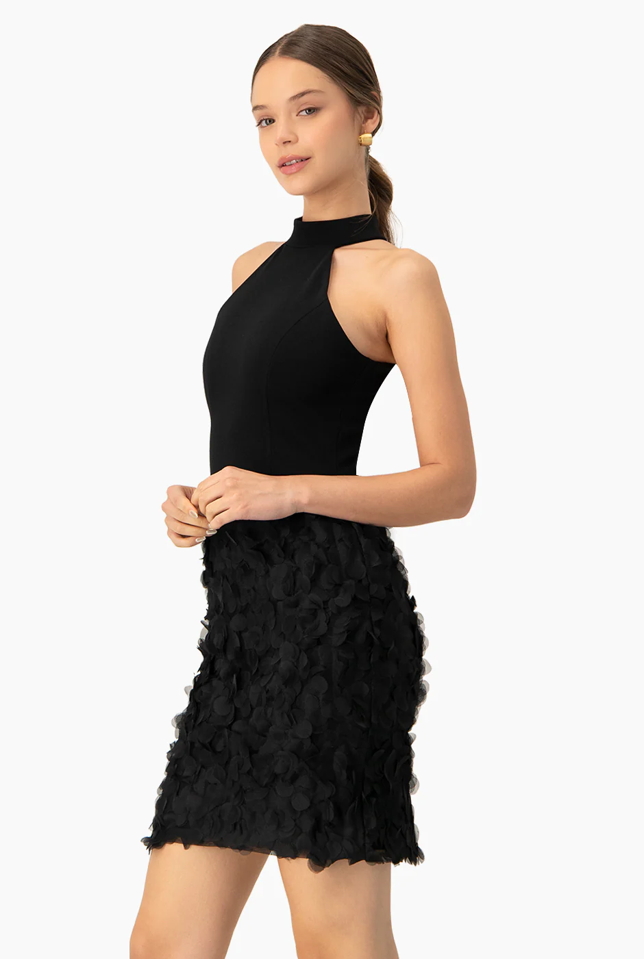 Vestido corto cuello halter - Image 4