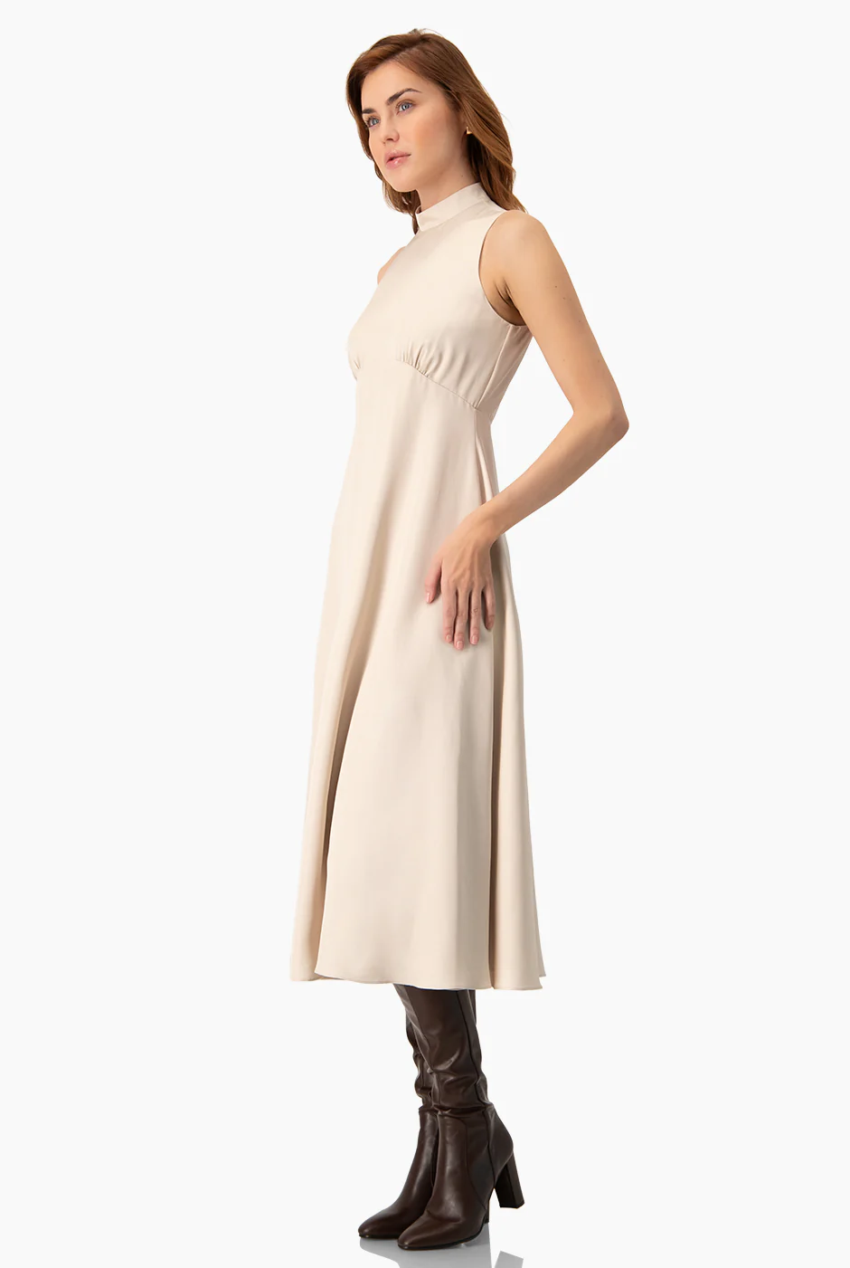 Vestido largo y cuello alto - Image 3
